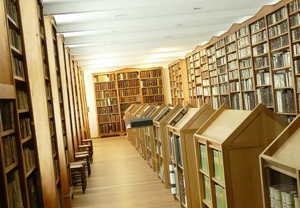 Blick in die historische Bibliothek